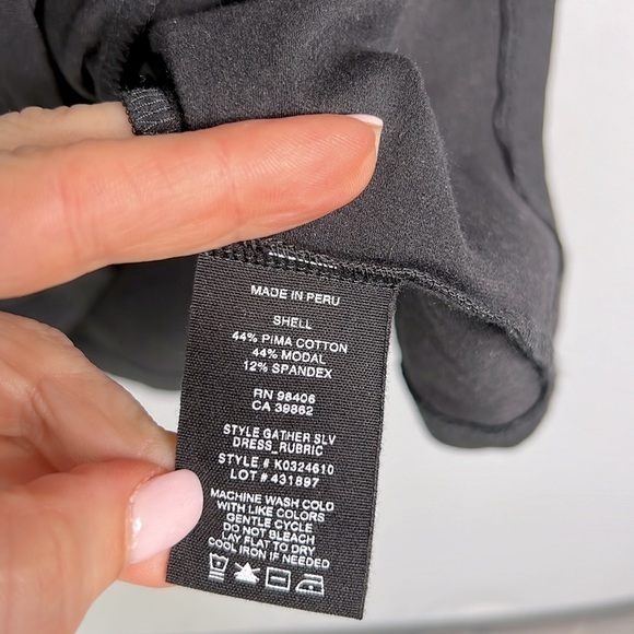 Theory Black-Rubric Gathered Sleeve Dress Size S - Picture 6 of 6